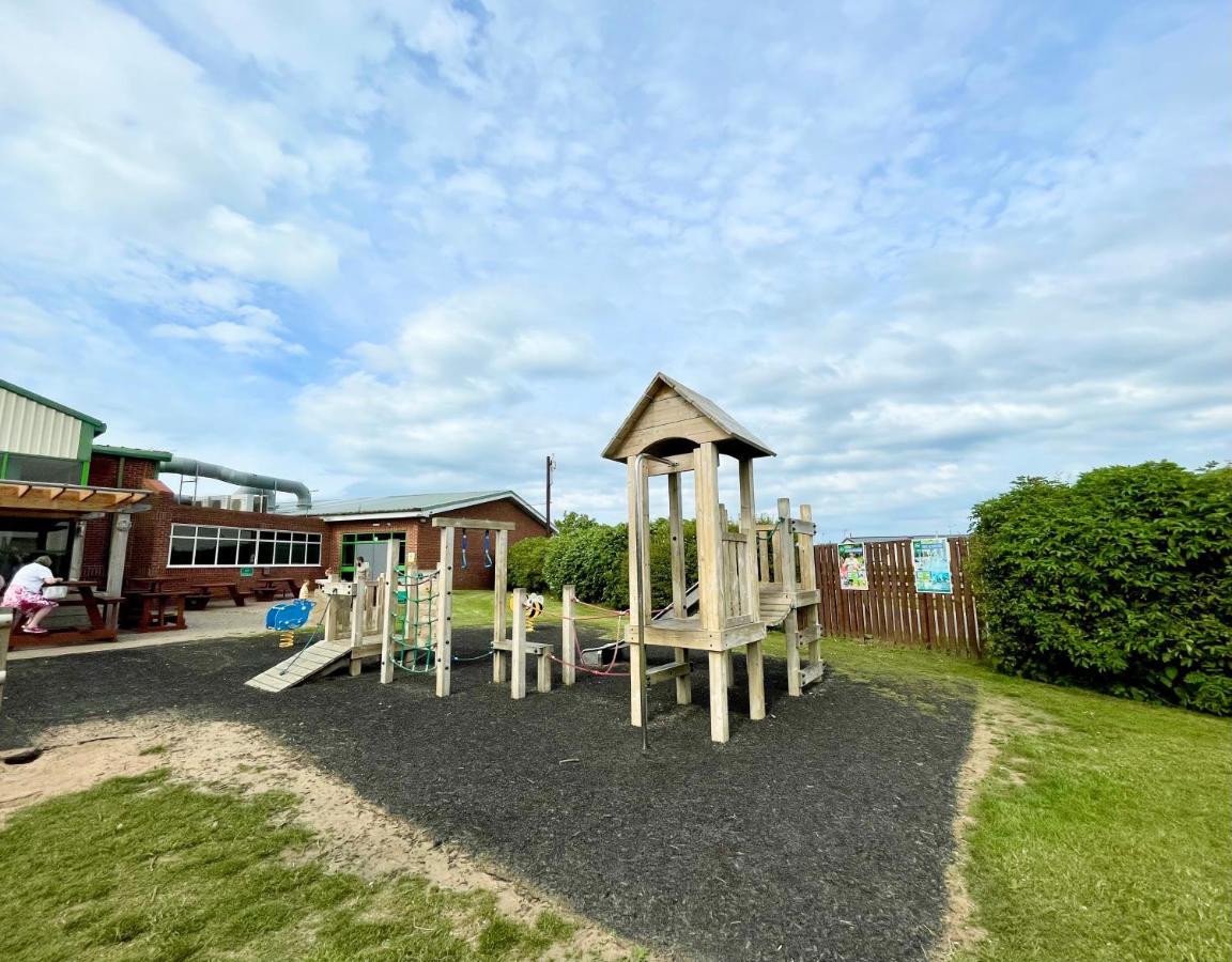 Modern Holiday Home #Skipsea Sands Static Hire Екстериор снимка